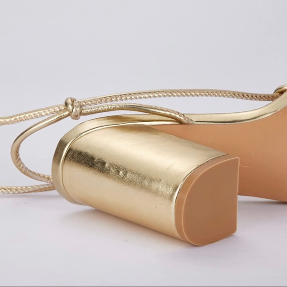 Gold chunky strapped heel - Picture 4 of 5